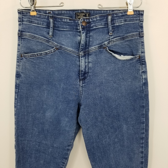 Abercrombie & Fitch Ultra High Rise Super Skinny Ankle Raw Hem Jeans Size 14/32 - Picture 3 of 10